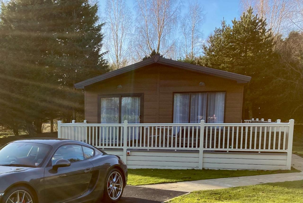 Gleneagles Lodge With Hot Tub 约克 外观 照片